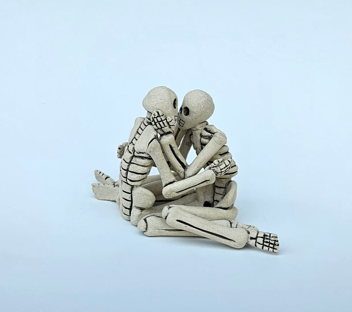 142. Skeleton Couple 4