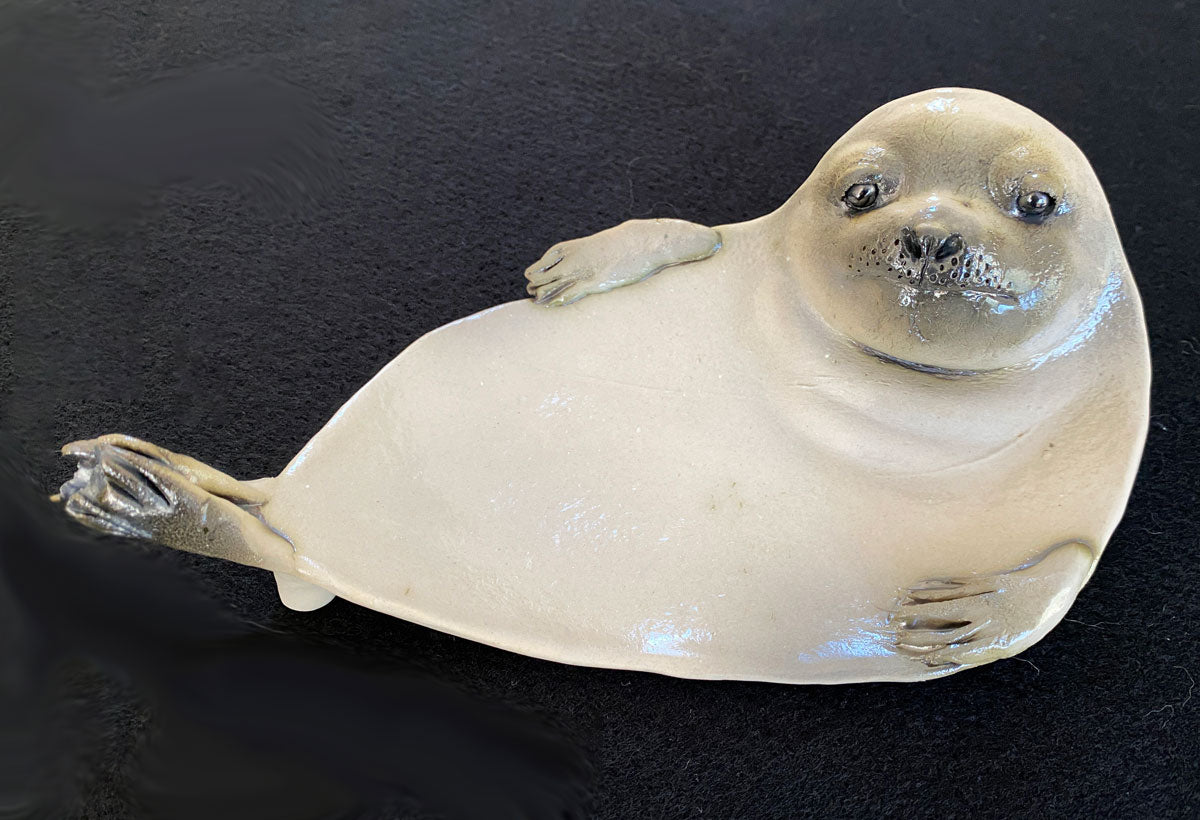 160. Seal Soap Dish