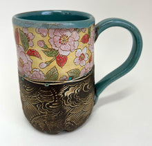 Load image into Gallery viewer, 162. Gold Flowers Mug

