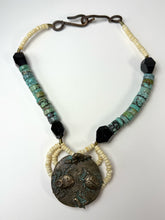 Load image into Gallery viewer, 321. Bugs
