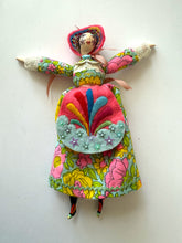 Load image into Gallery viewer, 68. Rainbow Betty Vibrant

