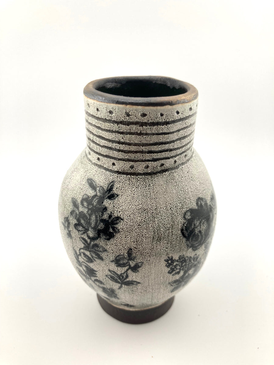 69. Bud Vase A2 (white w/ black flowers)