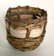 Load image into Gallery viewer, 70. Windfall Basket
