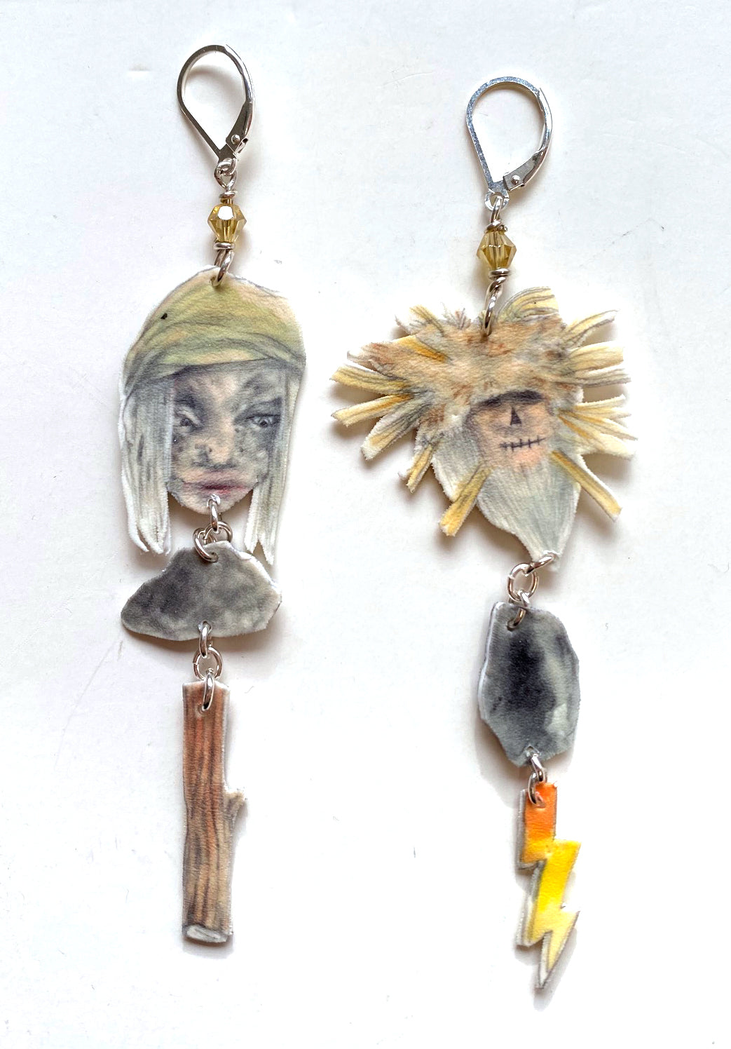 78. Holiday Villains Earring (Gryla and Bellsnickel)