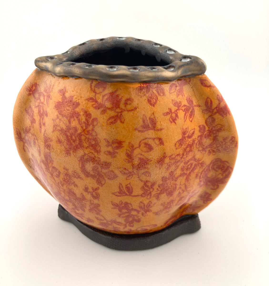 81. Bud Vase D1 (orange w/ red flowers)