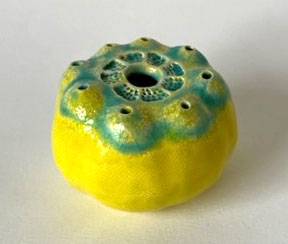 49-23 Chartreuse Abalone Sea Pod Vase