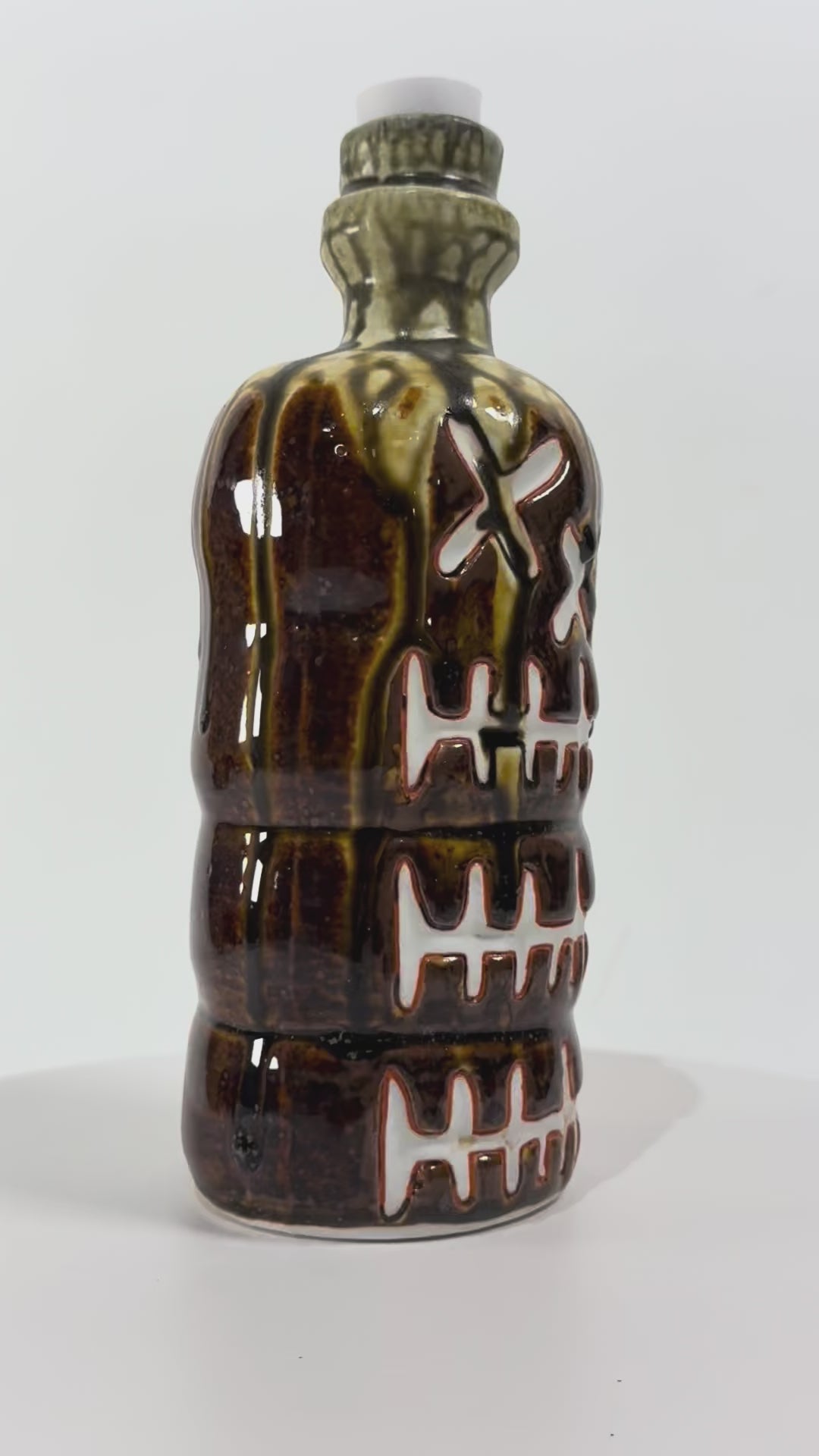 9. Yorick Chum Ash Glaze Emojug