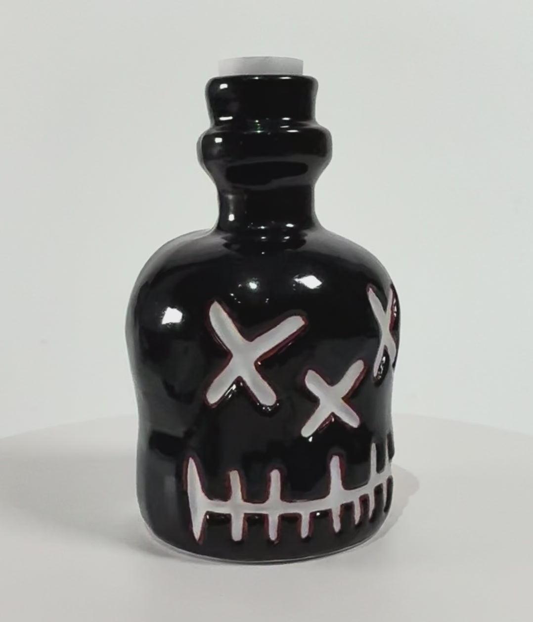 27. Yorik Noir Emojug