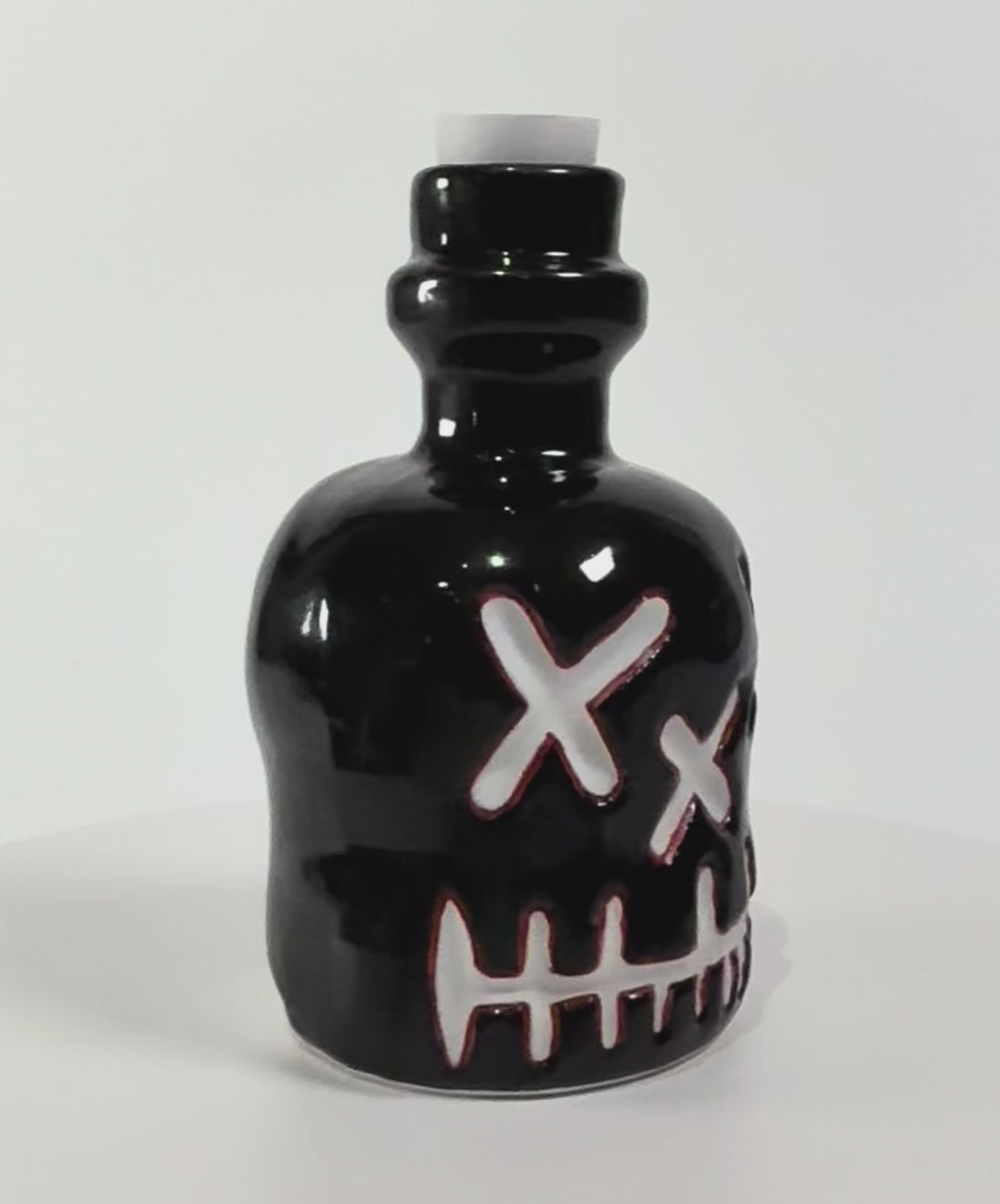 33. Yorik Noir Emojug