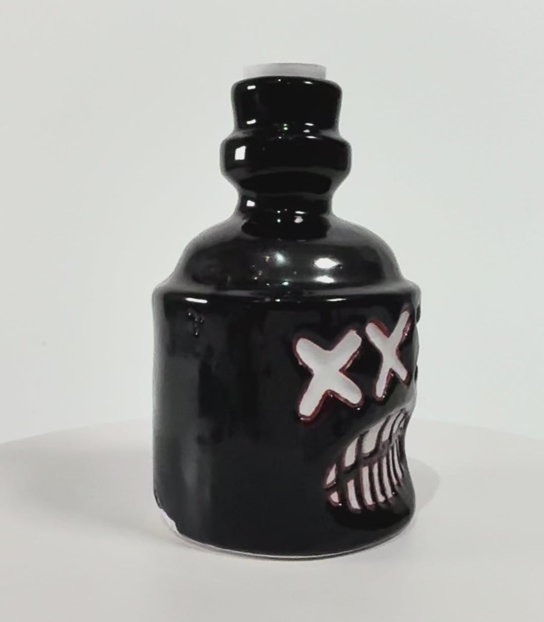 25. Otto Noir Emojug