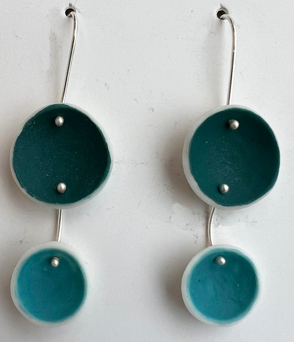 11-22. Dot Dangle Earring