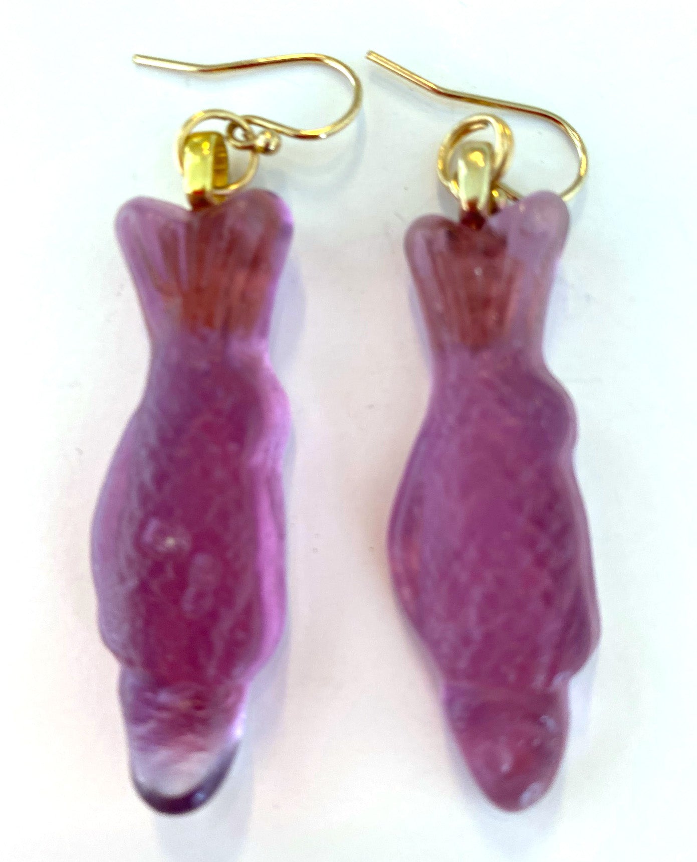 21. Hot Glass Swedish Fish Earring (Grape)