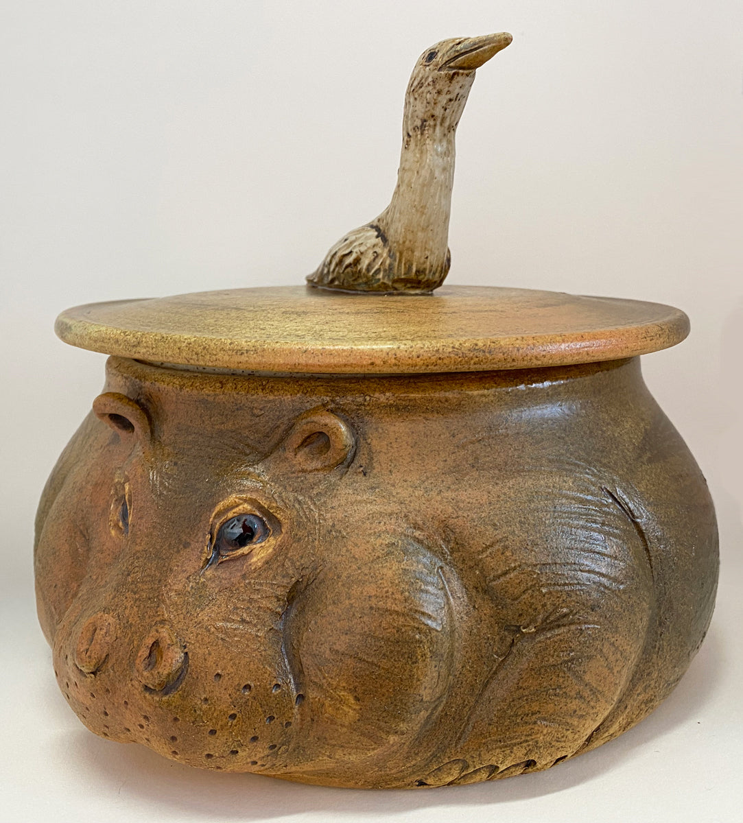46. Hippo & Egret Casserole Pot